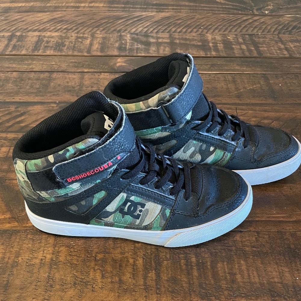 Boys DC High Top Shoes
